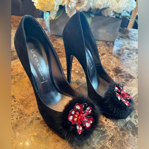 Casadei Suede Platform Peeps with fur and enameled flower - Picture 2 of 9